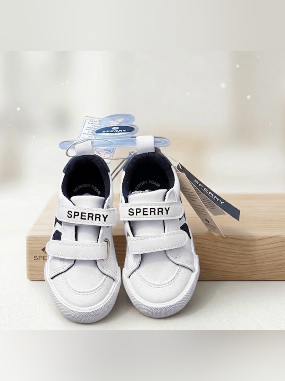 NWT Sperry Sneakers